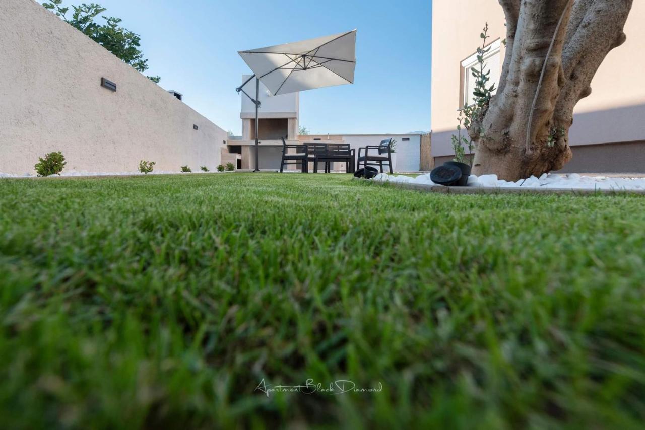 Apartment Black Diamond Ražanac Екстериор снимка
